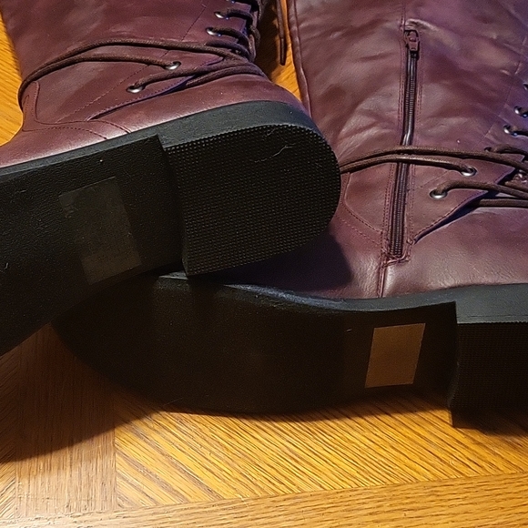 Size 10 Brand new lace up Boots with side zipper - Picture 3 of 4